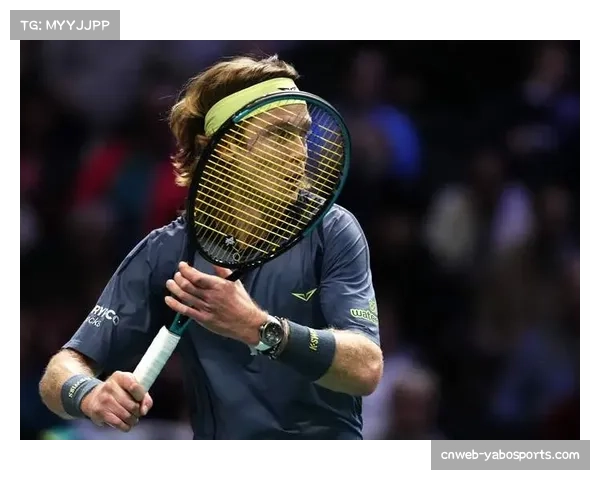 巴黎大师赛：谢尔顿直落两盘击败卢布列夫，成功晋级八强